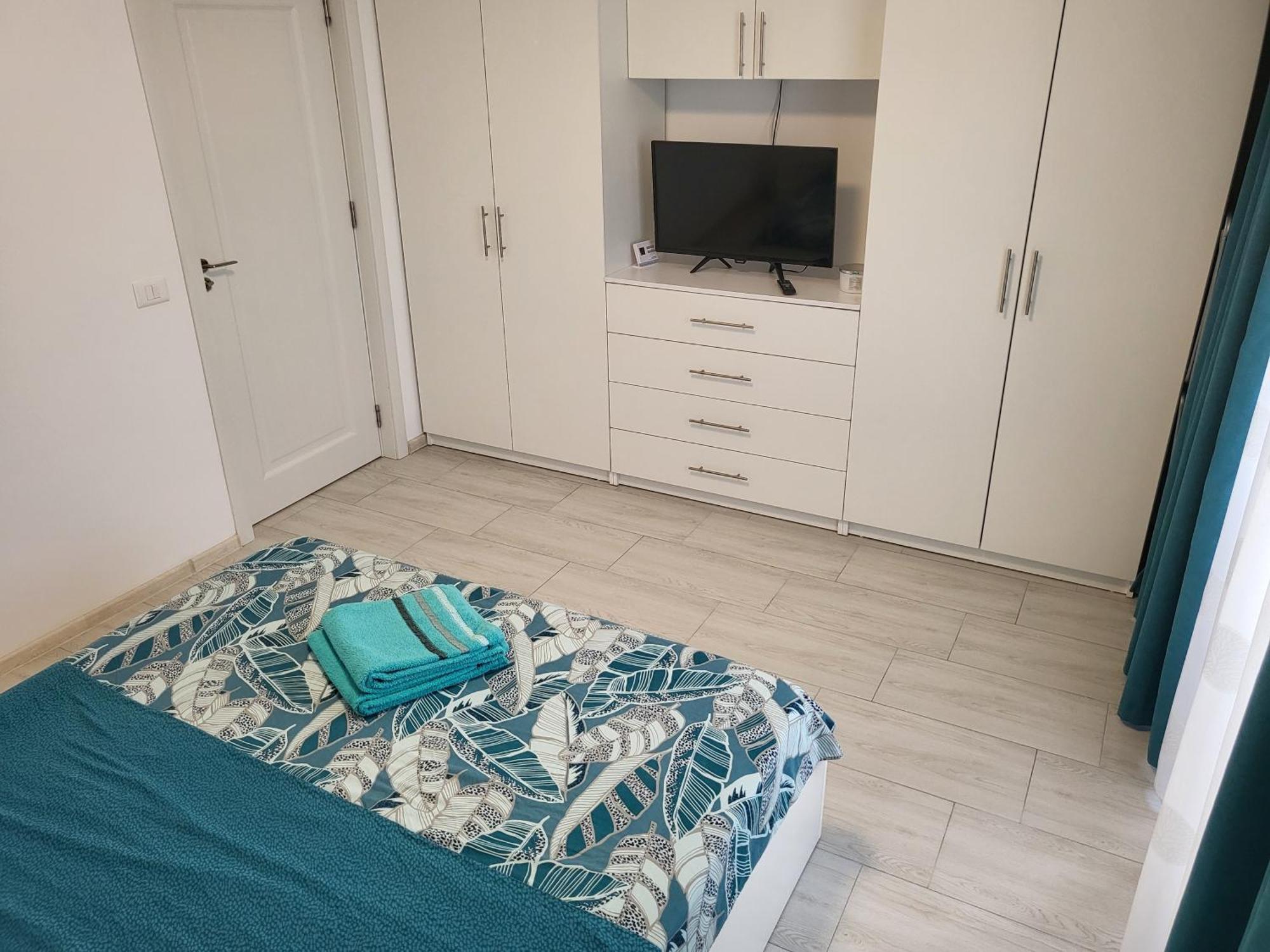 Apartament Alex, Dem Radulescu Râmnicu Vâlcea Exterior foto